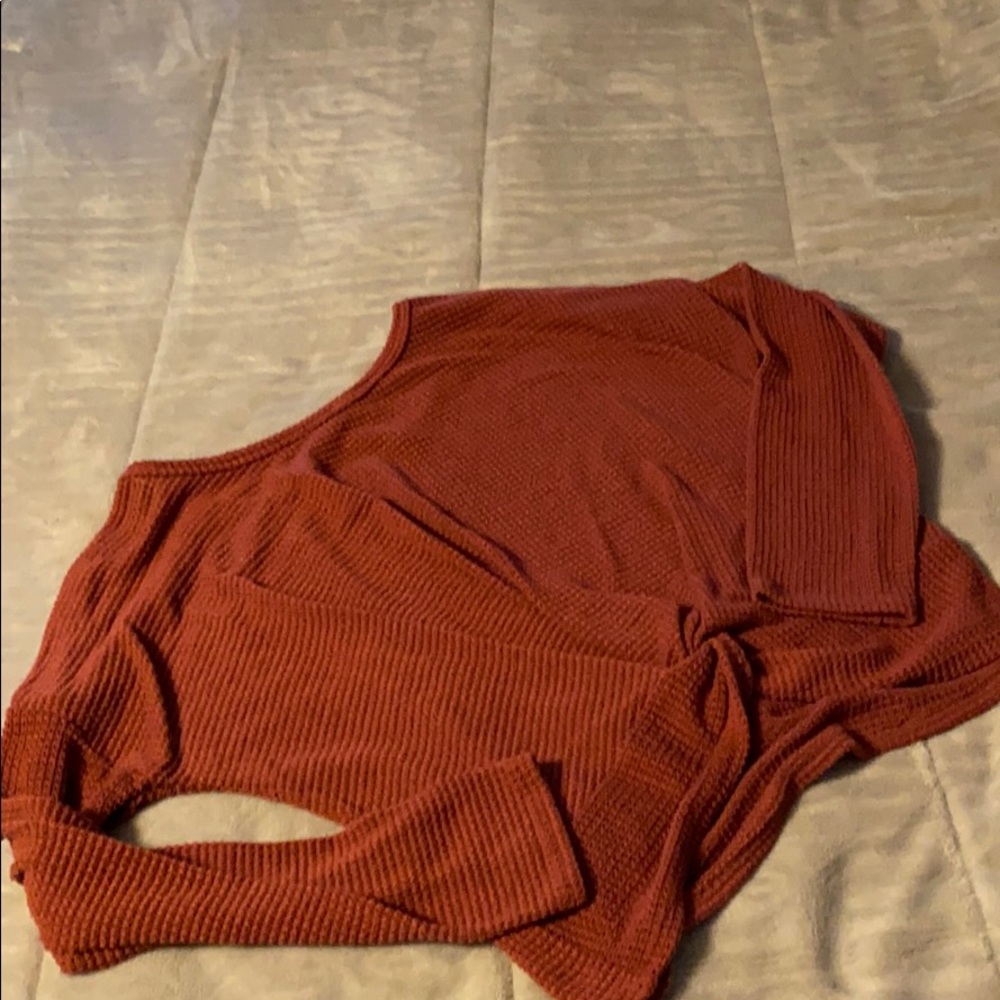 Love Wind Medium Crop Knot Sweater